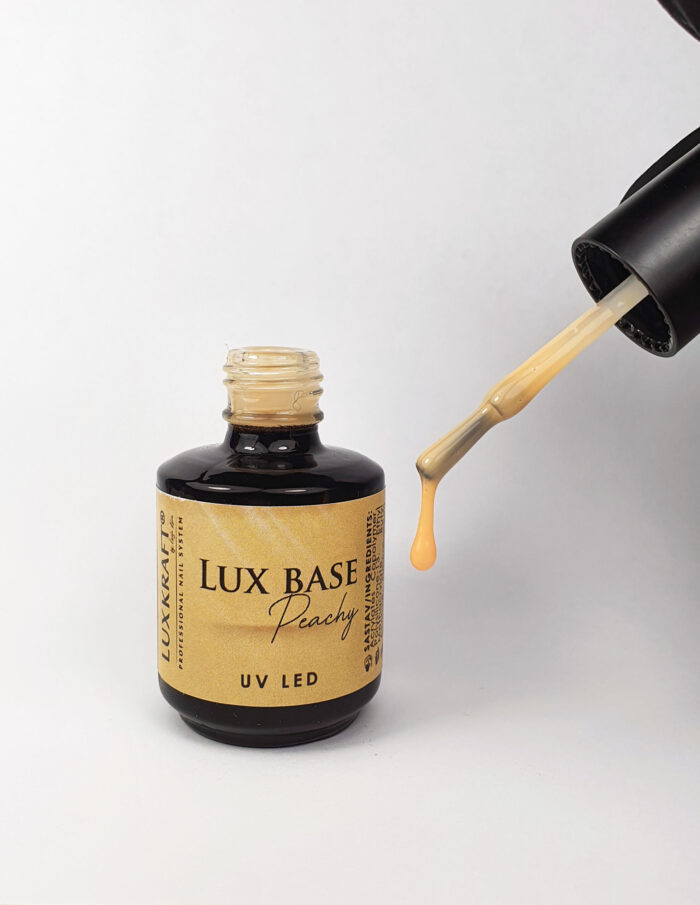 lux-base-corrector-peachy