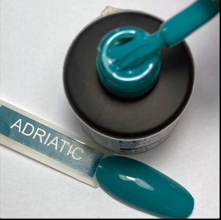 gel-polis-nokti-adriatic